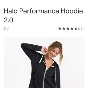 Worn once-great condition. Great everyday hoodie from Vuori. Get the trend now!